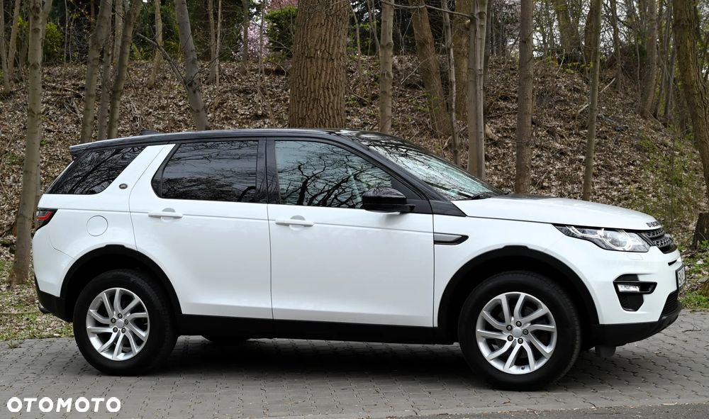 Land Rover Discovery Sport - 12