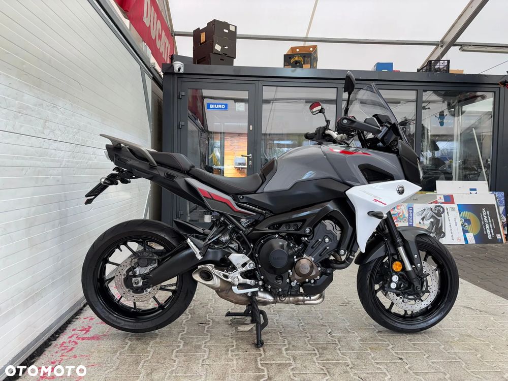 Yamaha MT - 5