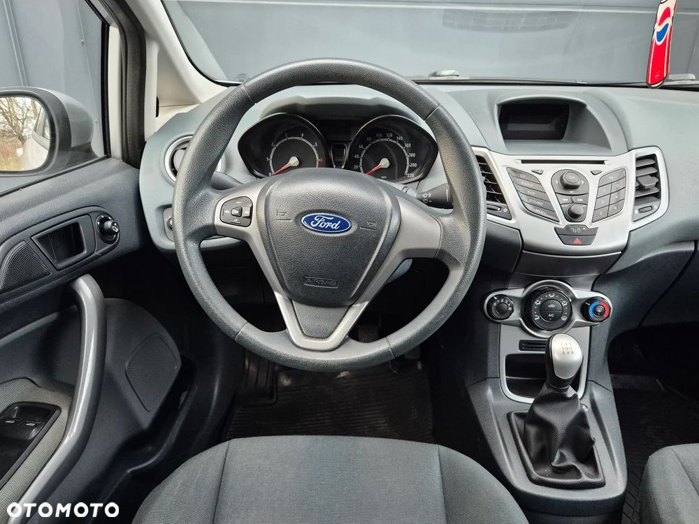 Ford Fiesta 1.25 Silver X - 13