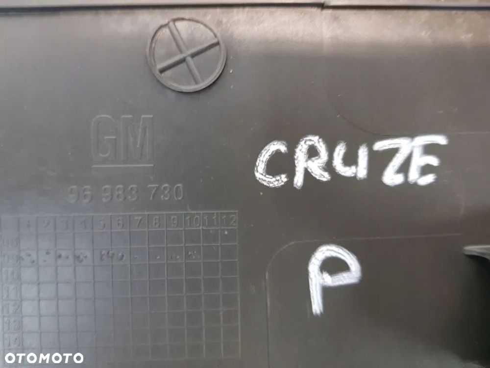 OSŁONA SŁUPKA ŚRODKOWEGO DOLNA LEWA PRAWA CRUZE - 4
