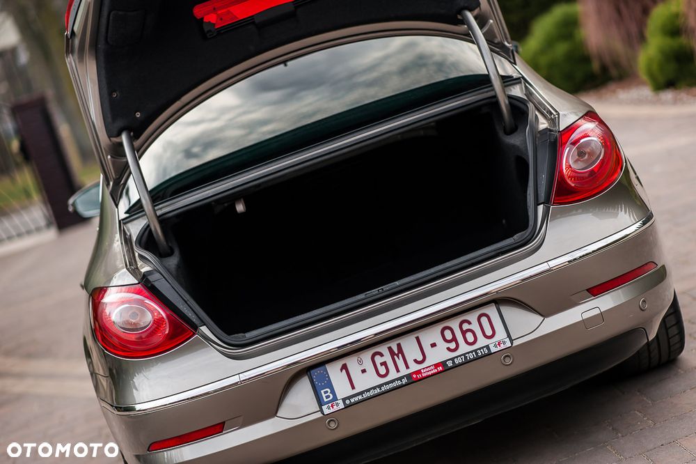 Volkswagen Passat CC - 10