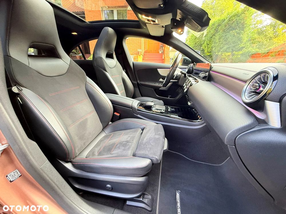 Mercedes-Benz CLA 220 d AMG Line 8G-DCT - 20