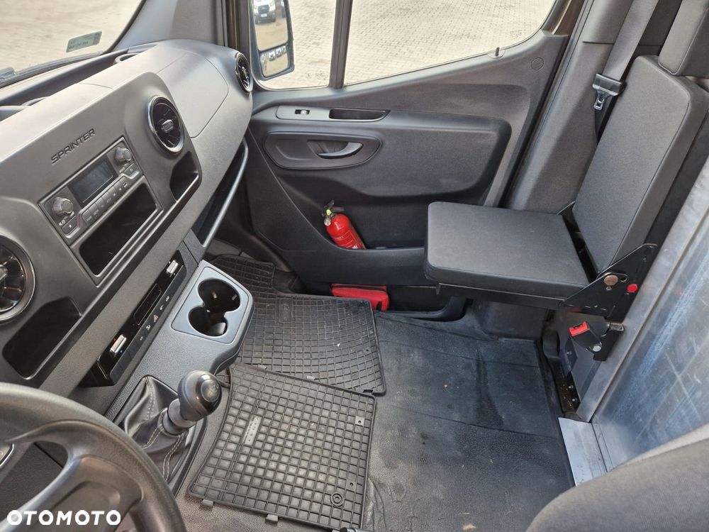 Mercedes-Benz 315 Sprinter - 14