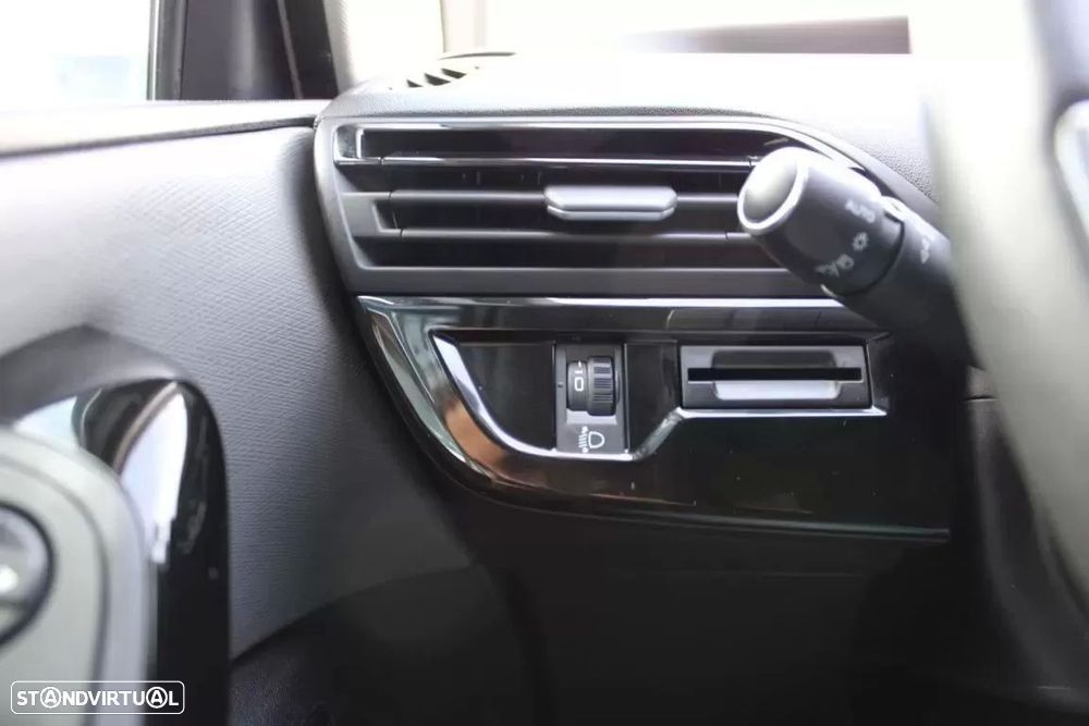 Citroën C4 Spacetourer 1.5 BlueHDi Shine EAT8 - 24