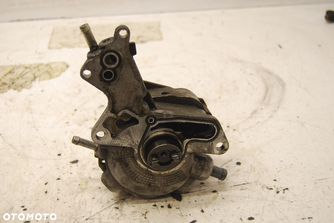 POMPA VACUM 038145209A 038145209E 1.9 TDI VW PASSAT AUDI A3 8P SEAT SKODA 038145209H - 2