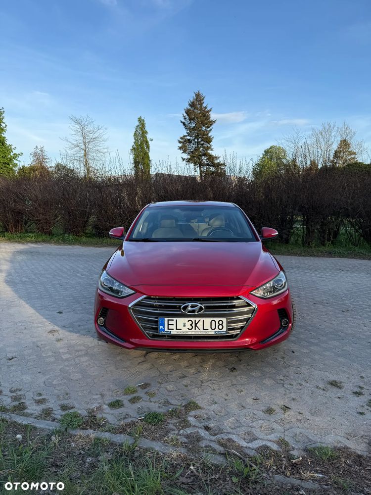 Hyundai Elantra 1.6 Classic Plus - 11