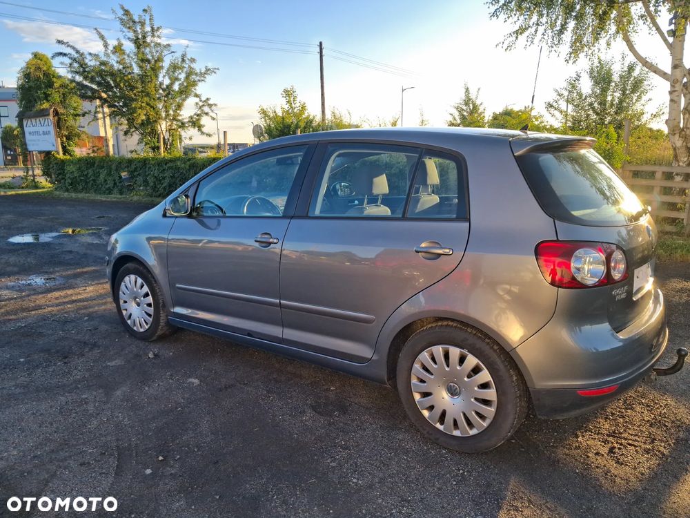 Volkswagen Golf Plus 1.9 TDI DSG Comfortline - 8
