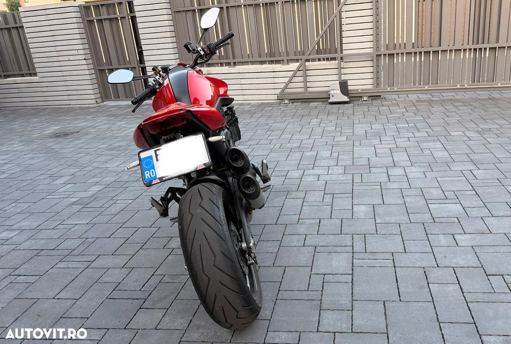 Ducati Monster - 4