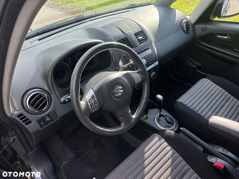 Suzuki SX4 - 25