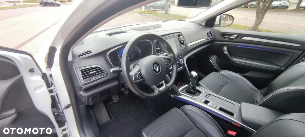 Renault Megane ENERGY TCe 130 Start & Stop Bose Edition - 16