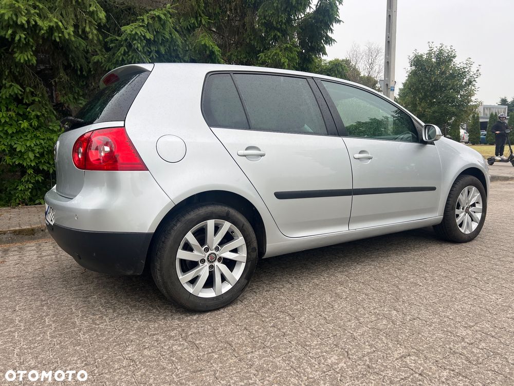 Volkswagen Golf - 3