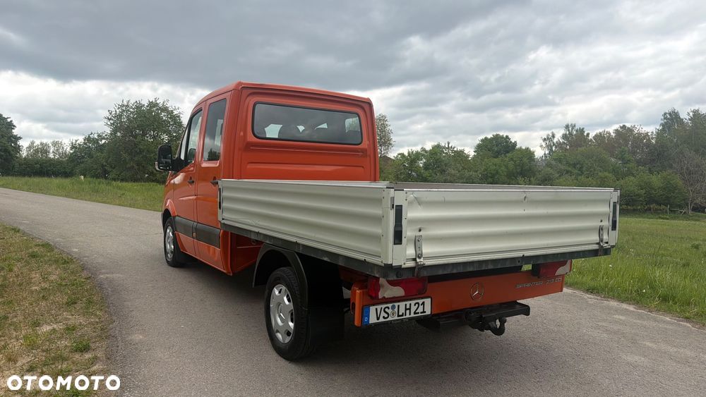 Mercedes-Benz Sprinter - 13