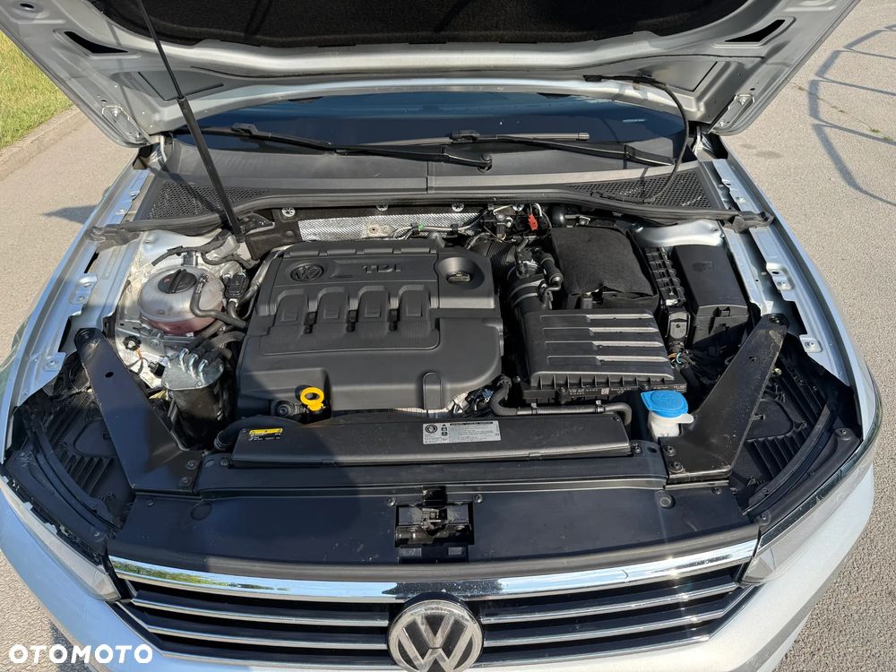 Volkswagen Passat - 18