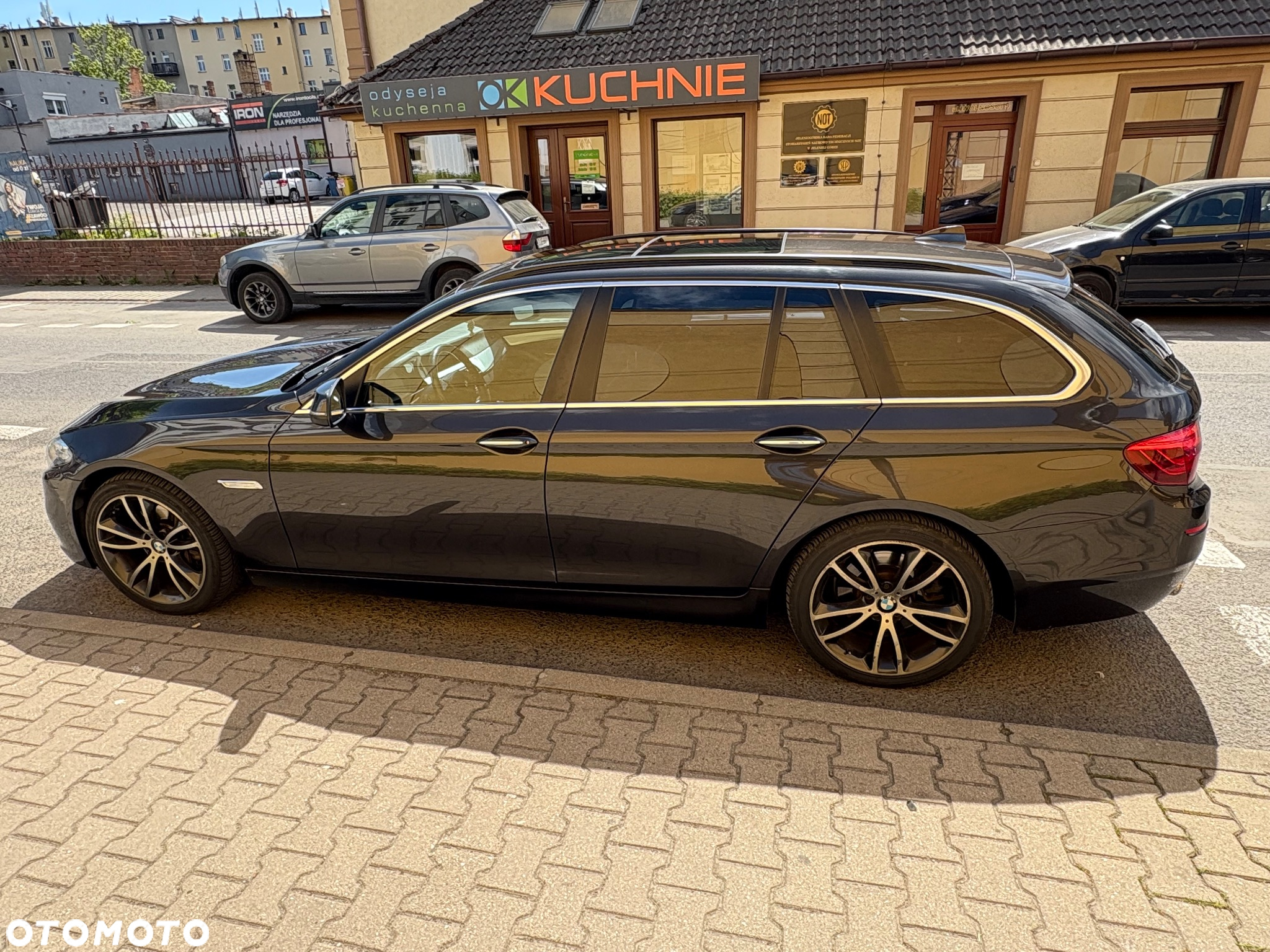 BMW Seria 5 525d Touring Sport-Aut Luxury Line - 4