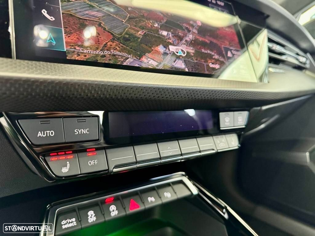 Audi RS3 Limousine TFSI quattro S tronic - 32