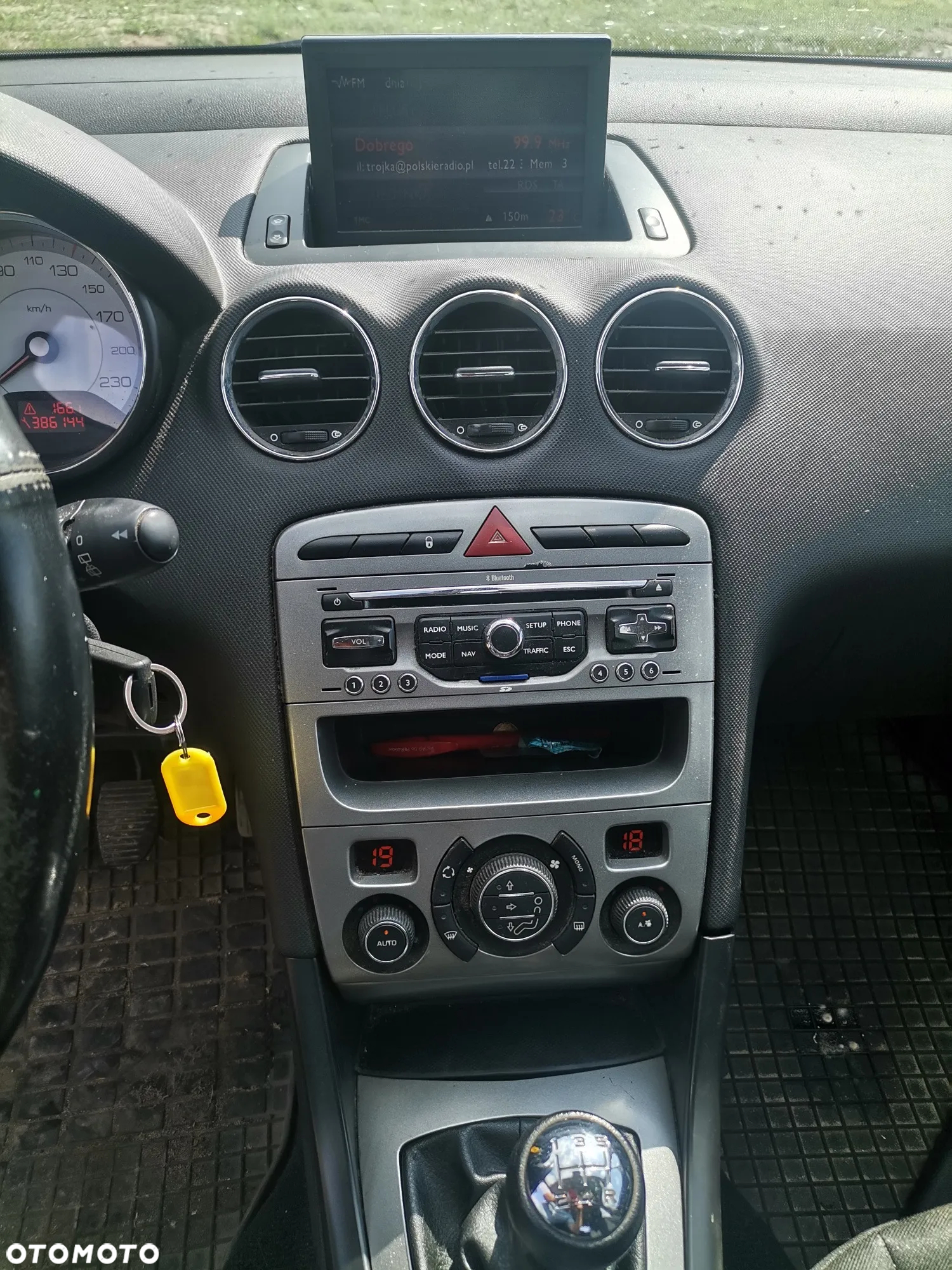 Peugeot 308 1.6 Trendy Navtech - 6