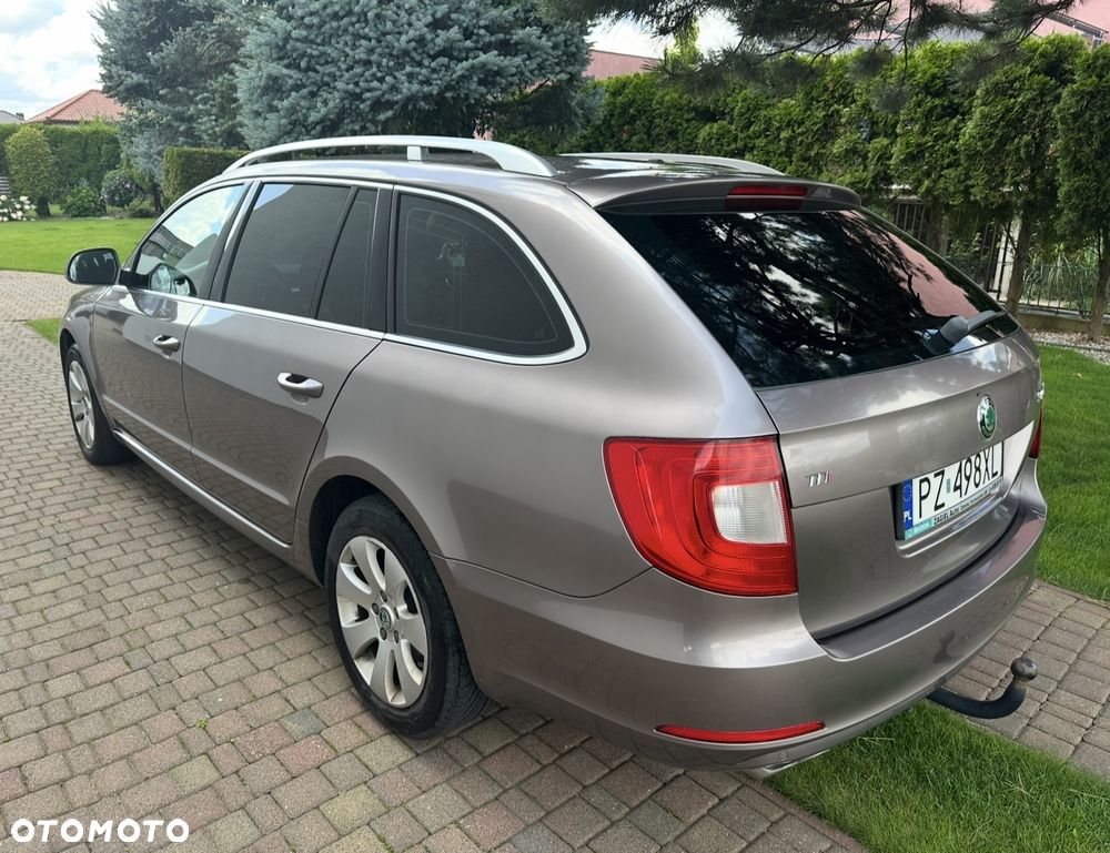 Skoda Superb 2.0 TDI Ambition - 6