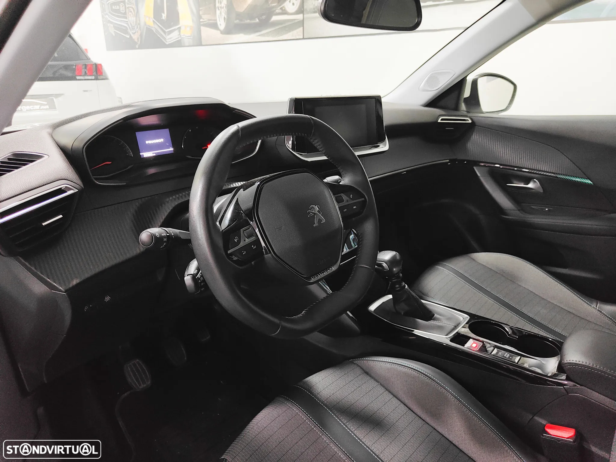 Peugeot 2008 1.2 PureTech Allure - 6