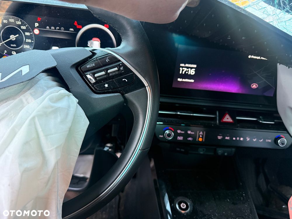 Kia Niro 64kWh XL - 7