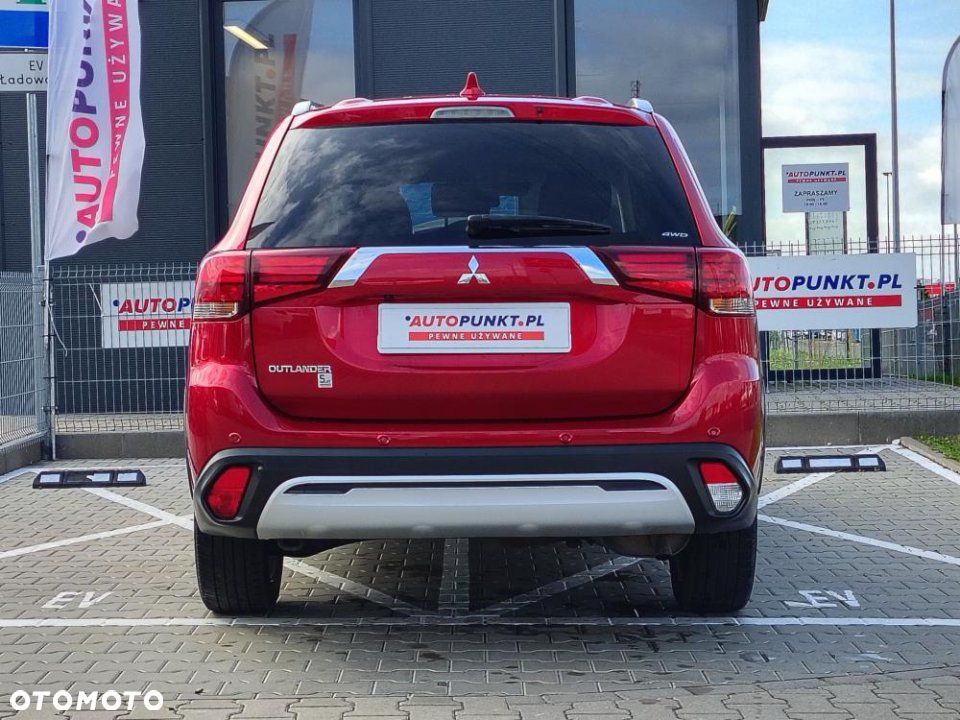 Mitsubishi Outlander - 5