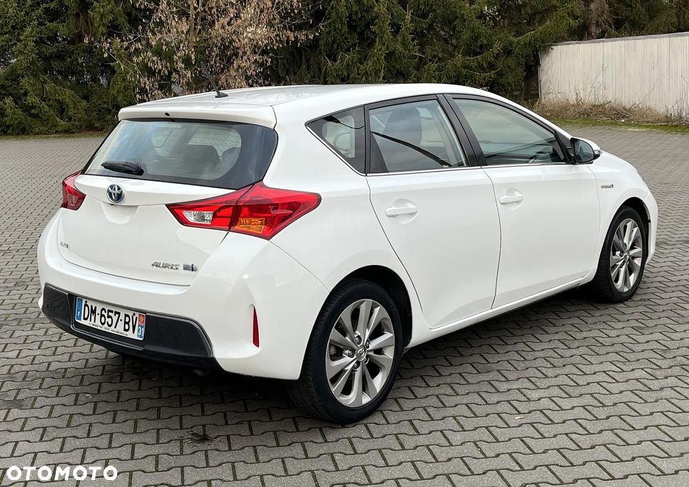 Toyota Auris - 12