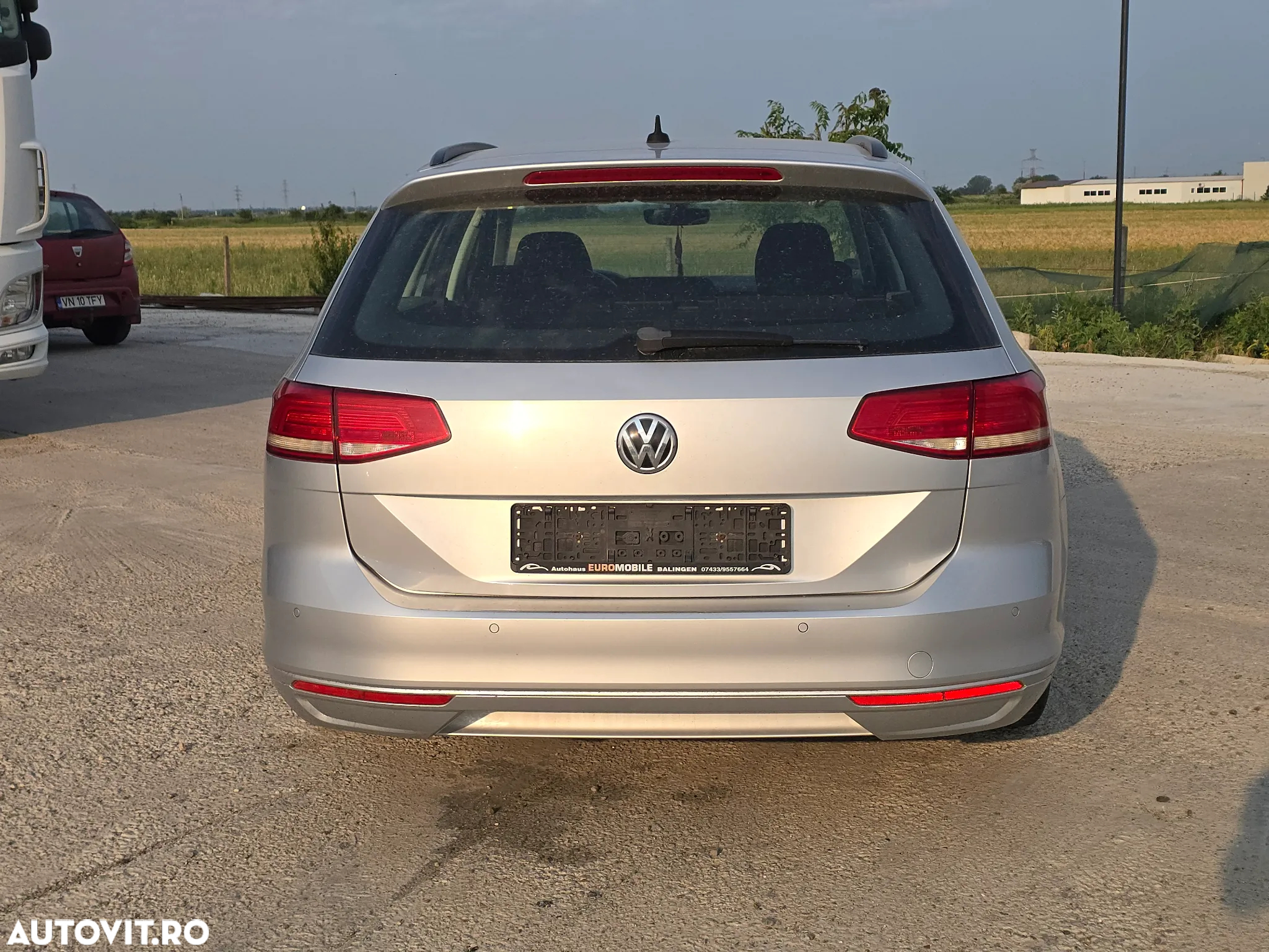 Volkswagen Passat - 5