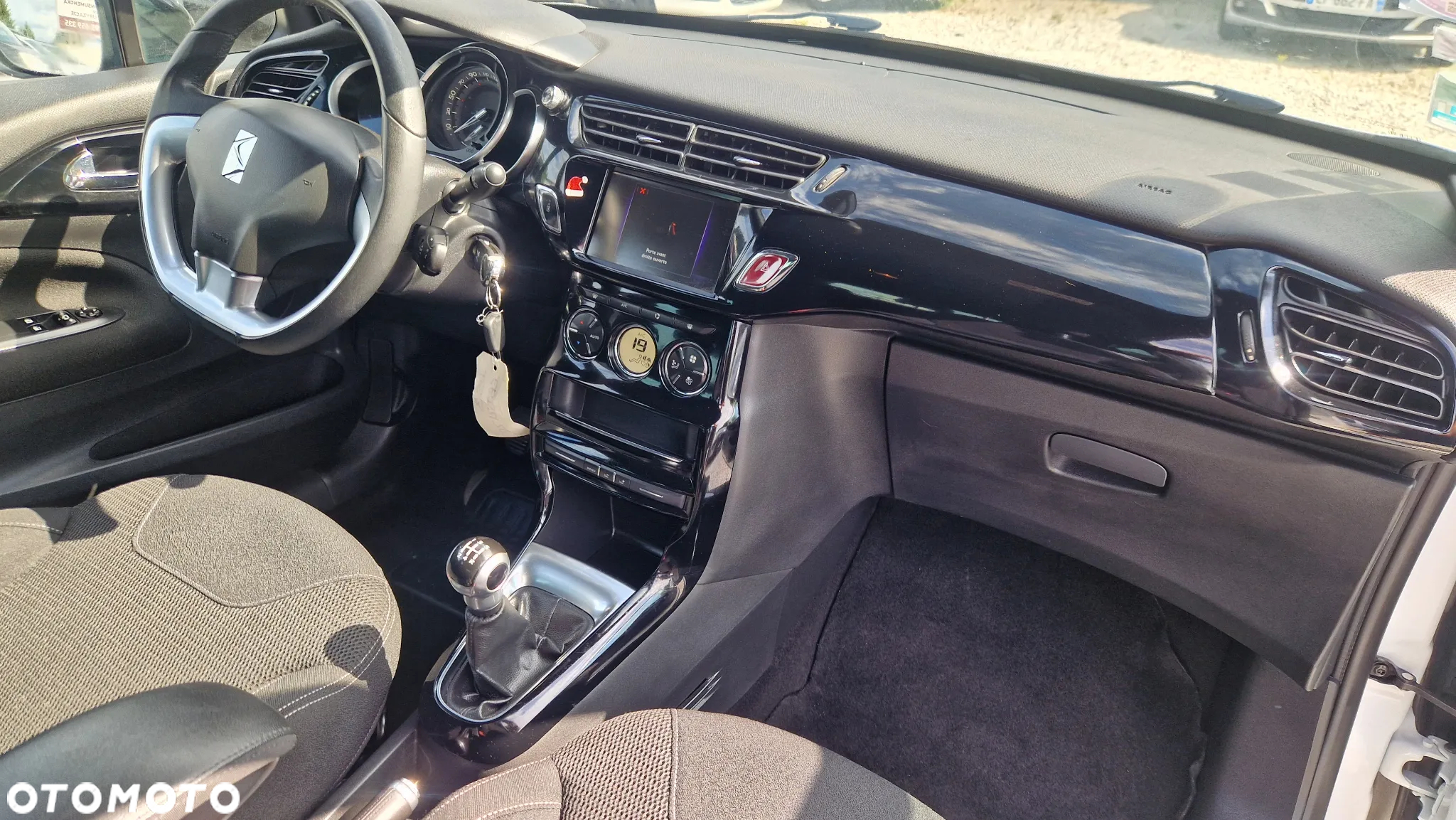 DS Automobiles DS 3 - 8