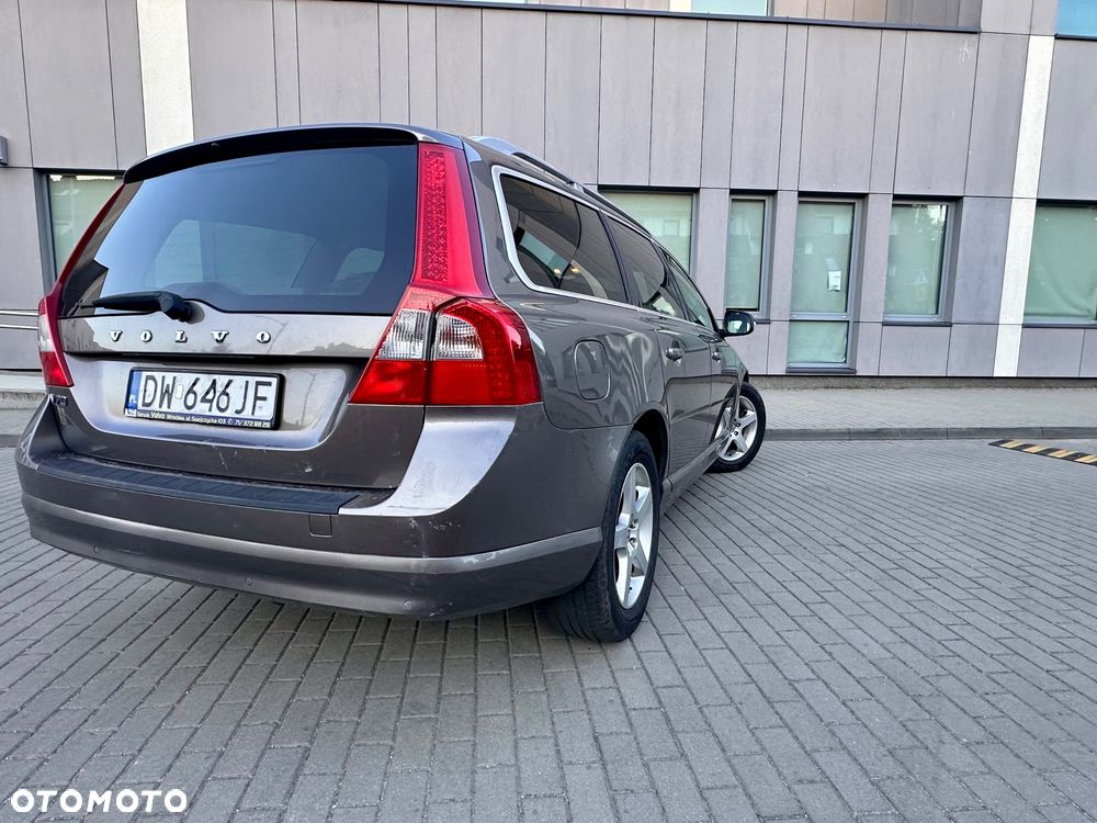 Volvo V70 2.0D Summum - 6