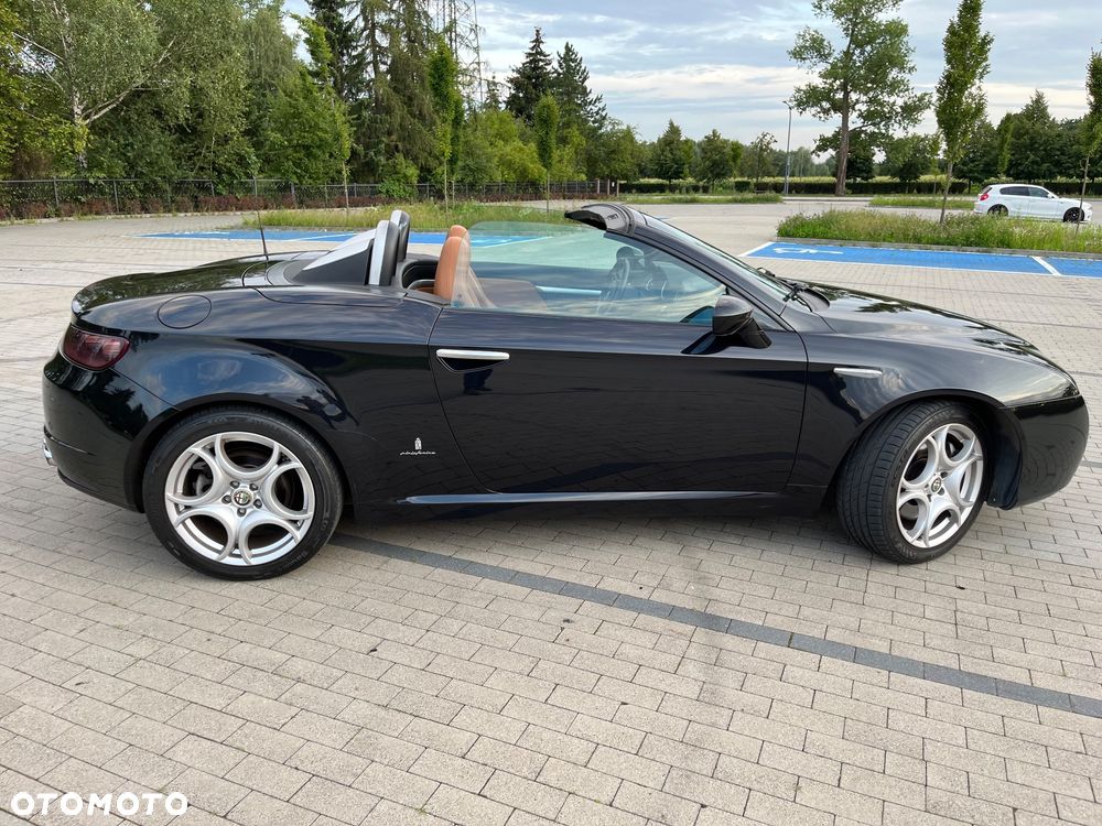 Alfa Romeo Spider 2.4JTDM - 6