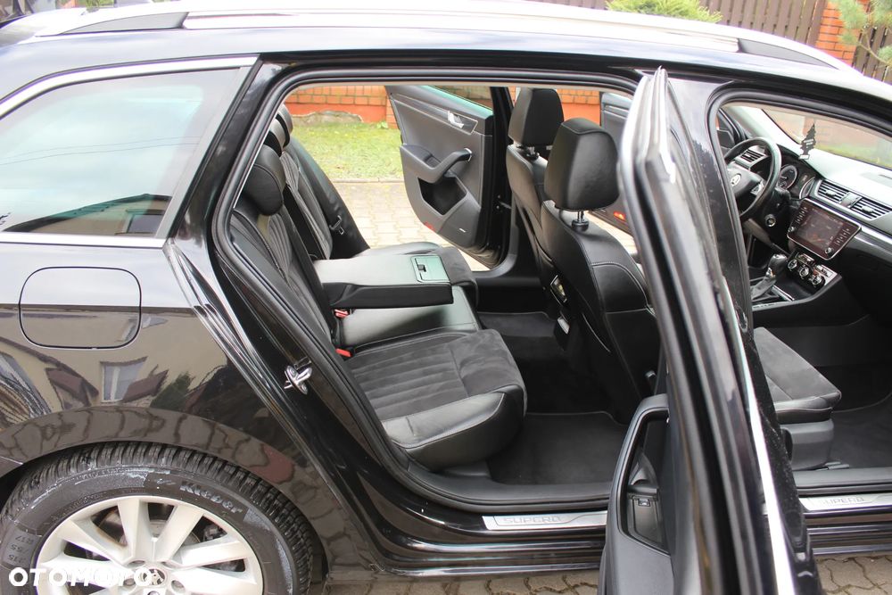 Skoda Superb 2.0 TDI DSG Premium Edition - 12