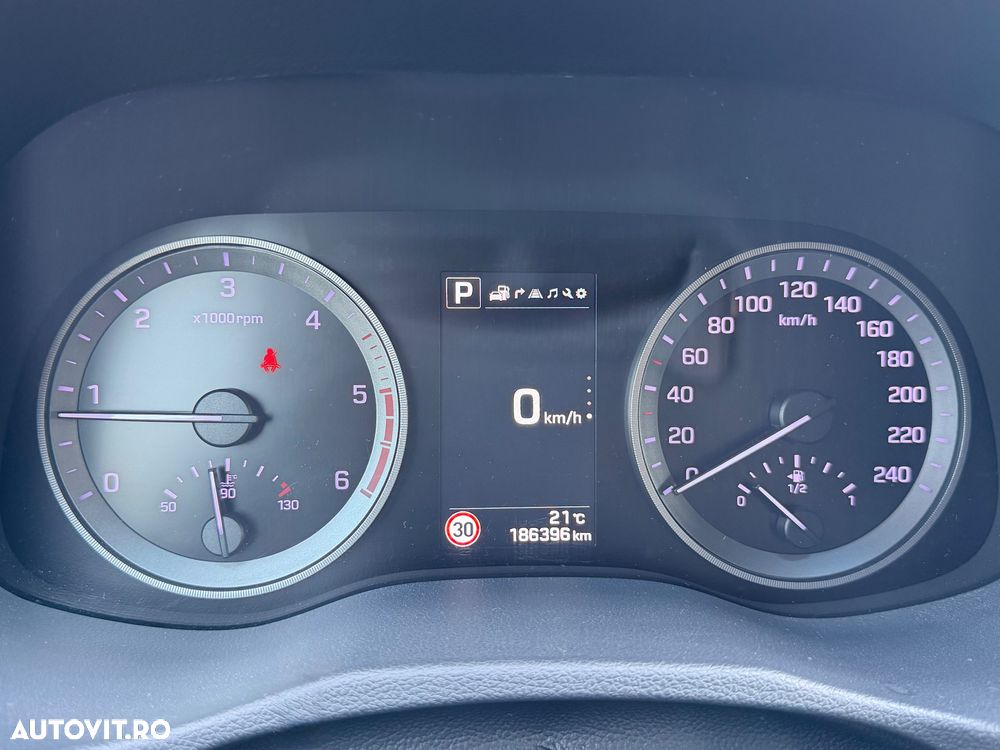 Hyundai Tucson 1.6 CRDi 4WD 7DCT Style - 13