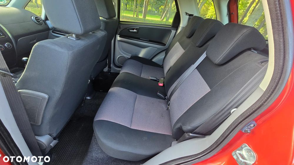 Suzuki SX4 - 14