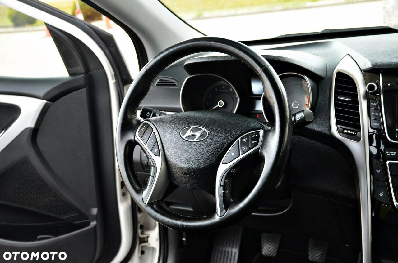 Hyundai i30 - 19