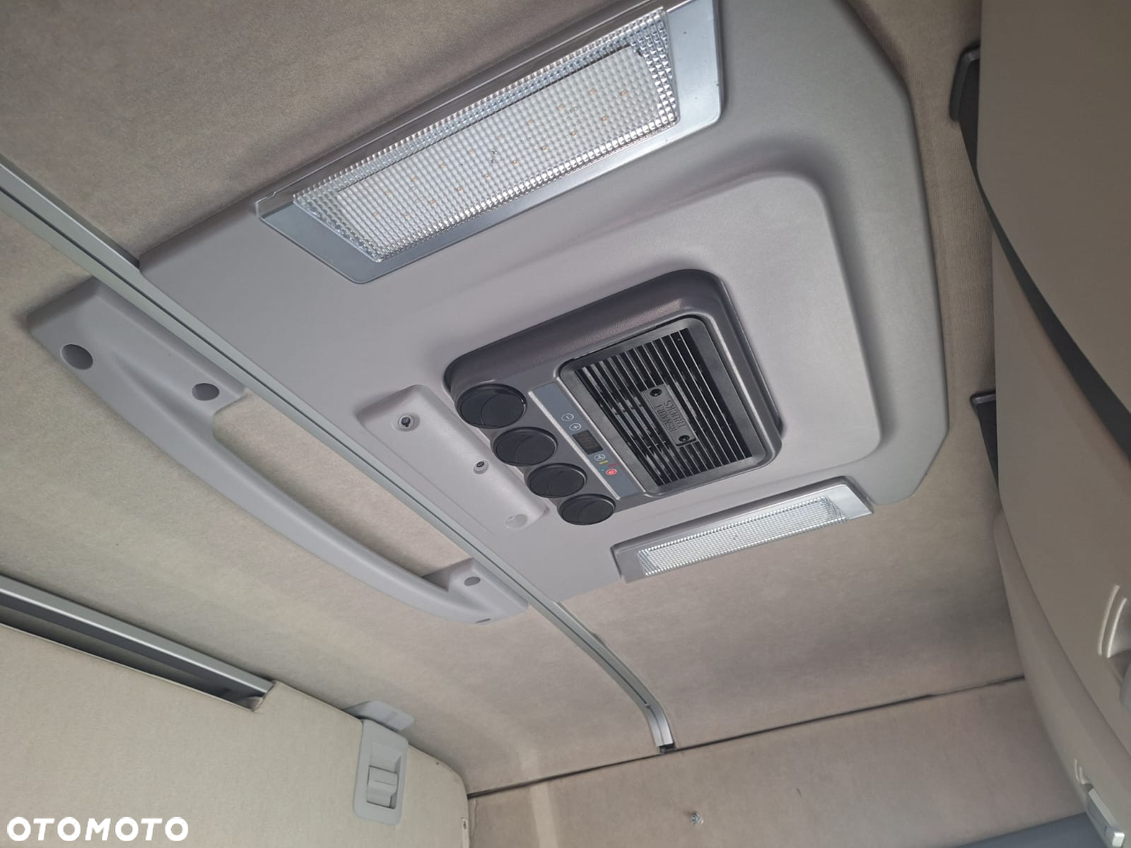Renault T520 HIGH /RETARDER/ FULL OPCJA/Import Francja - 20