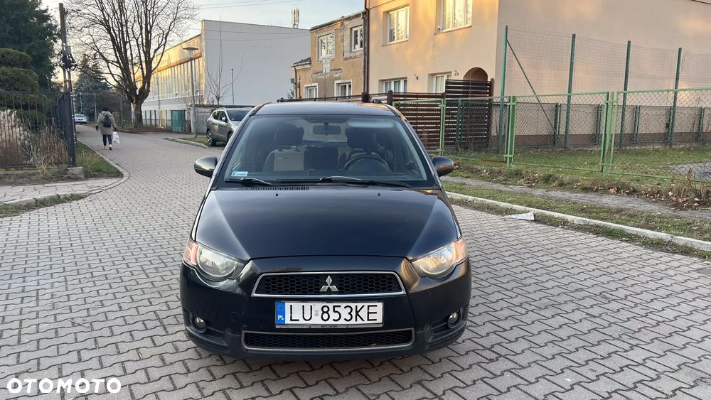 Mitsubishi Colt - 12