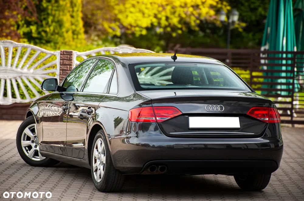 Audi A4 Limousine 2.0 TDI DPF Ambiente - 11
