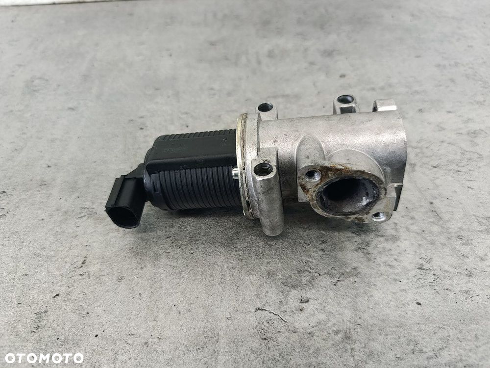 ZAWÓR EGR OPEL ZAFIRA B 710770D BORGWARNER 1.9 CDTI - 1