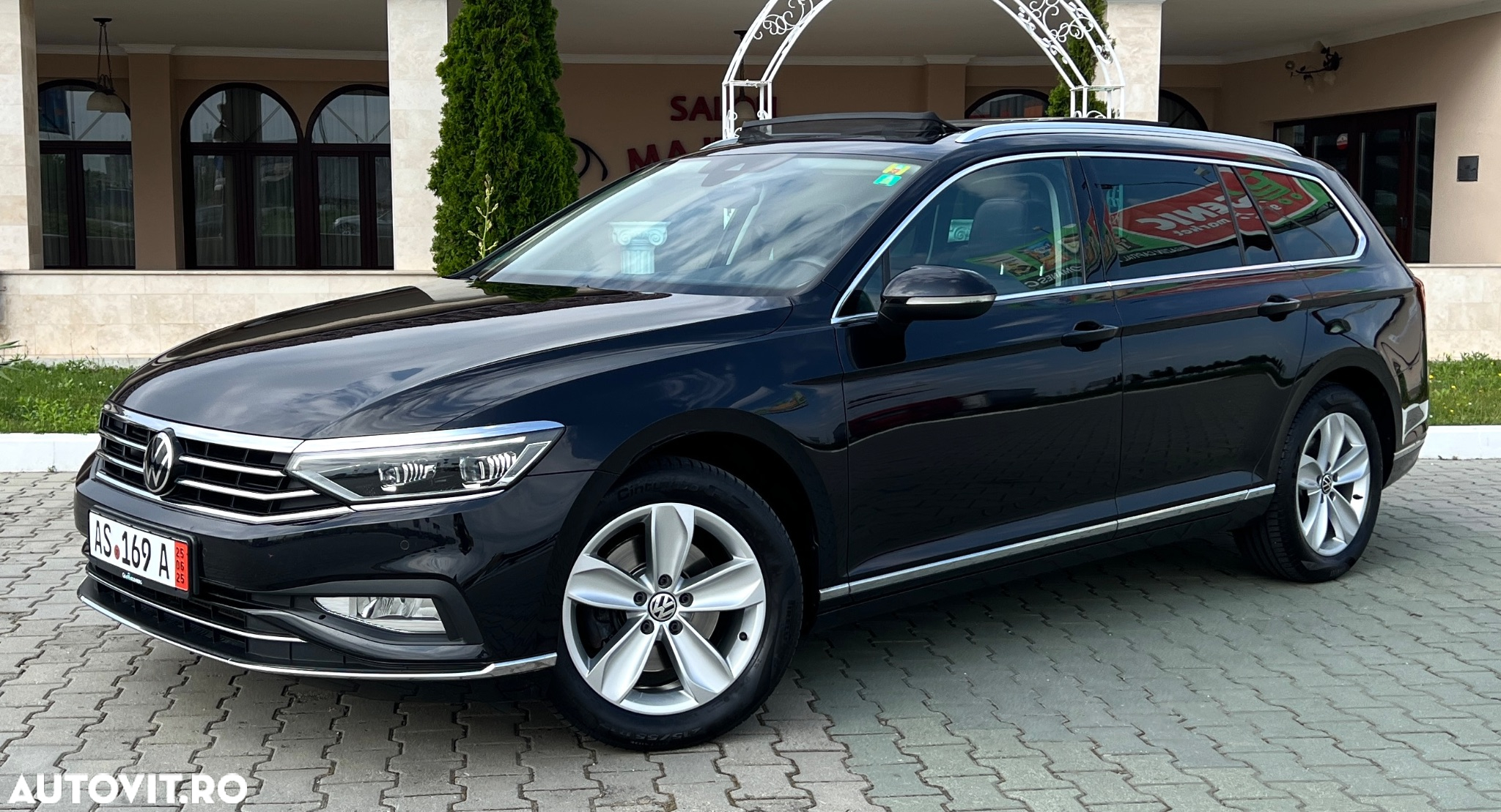 Volkswagen Passat Variant 2.0 TDI DSG Elegance - 11