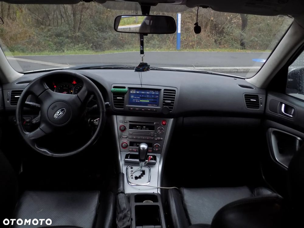 Subaru Legacy 2.5i AT - 3