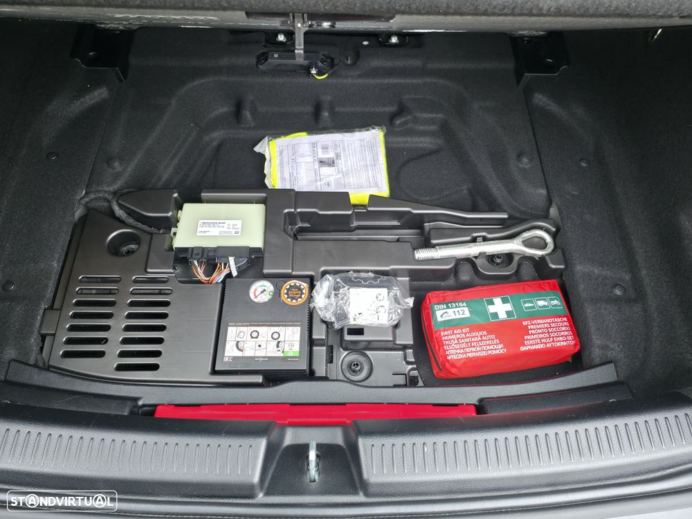Mercedes-Benz A 180 d Progressive Aut. - 23