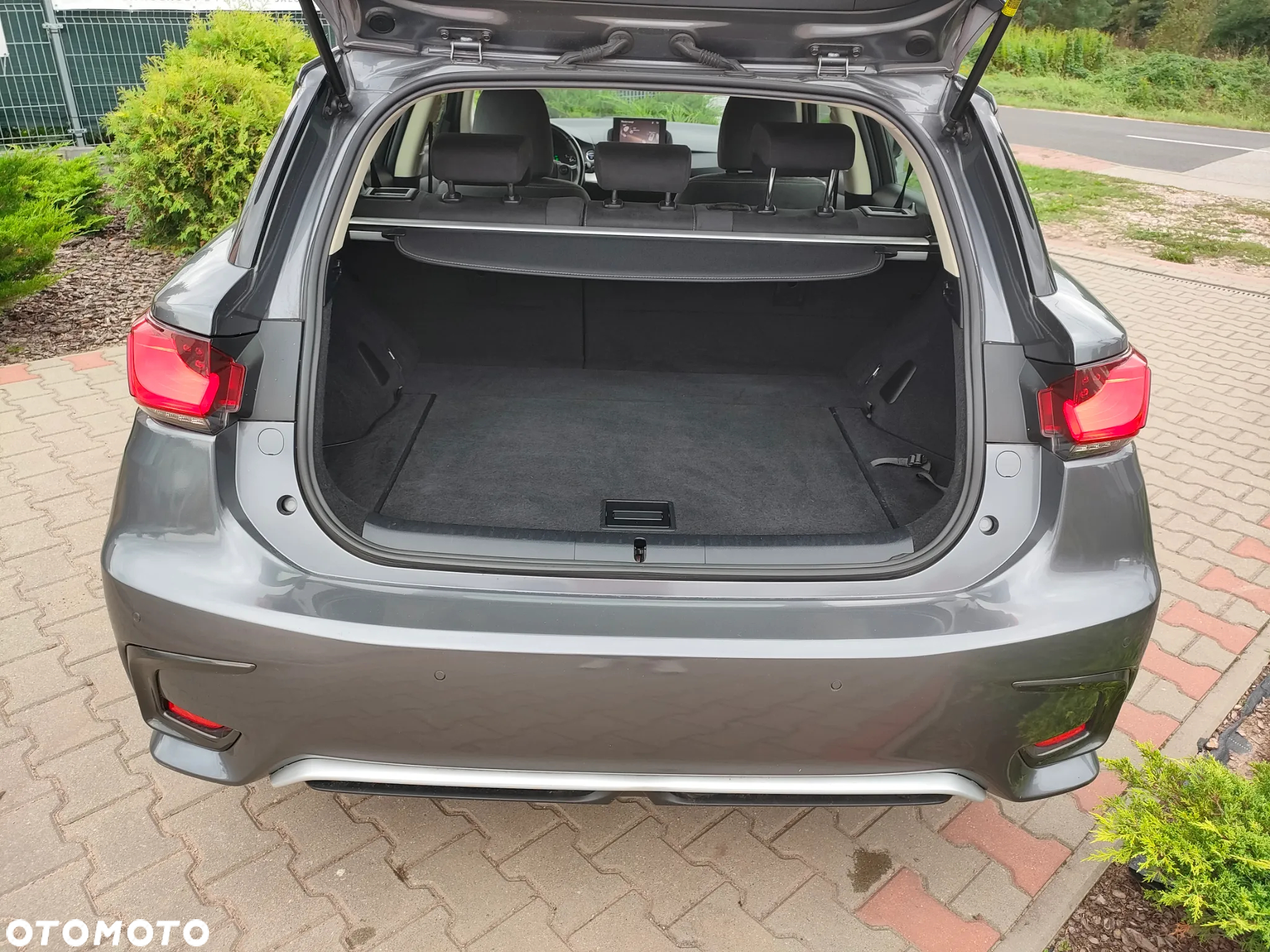 Lexus CT - 14