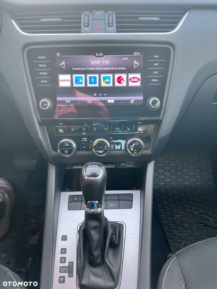 Skoda Octavia 1.6 TDI DSG Ambition - 16