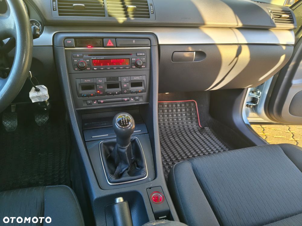 Audi A4 Avant 1.8 T - 13