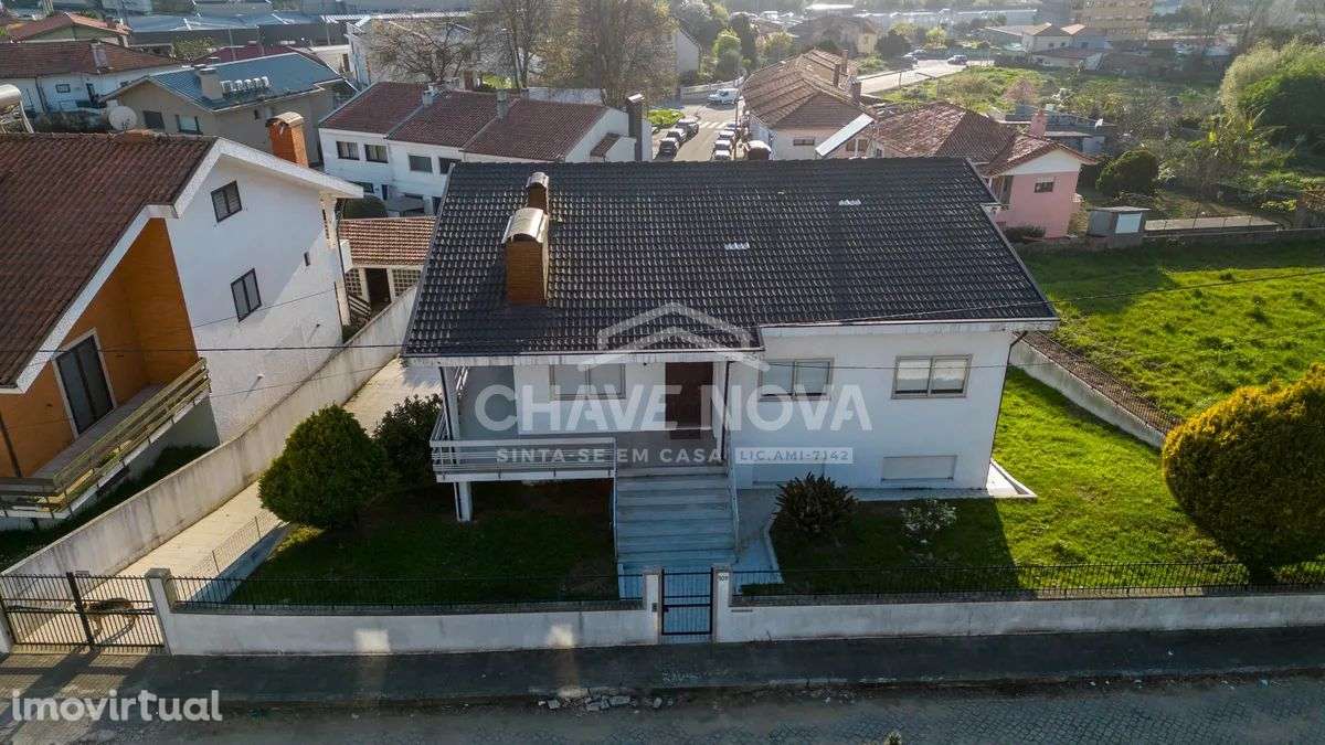 Moradia T3 C/ amplo terreno - Grande imagem: 3/33