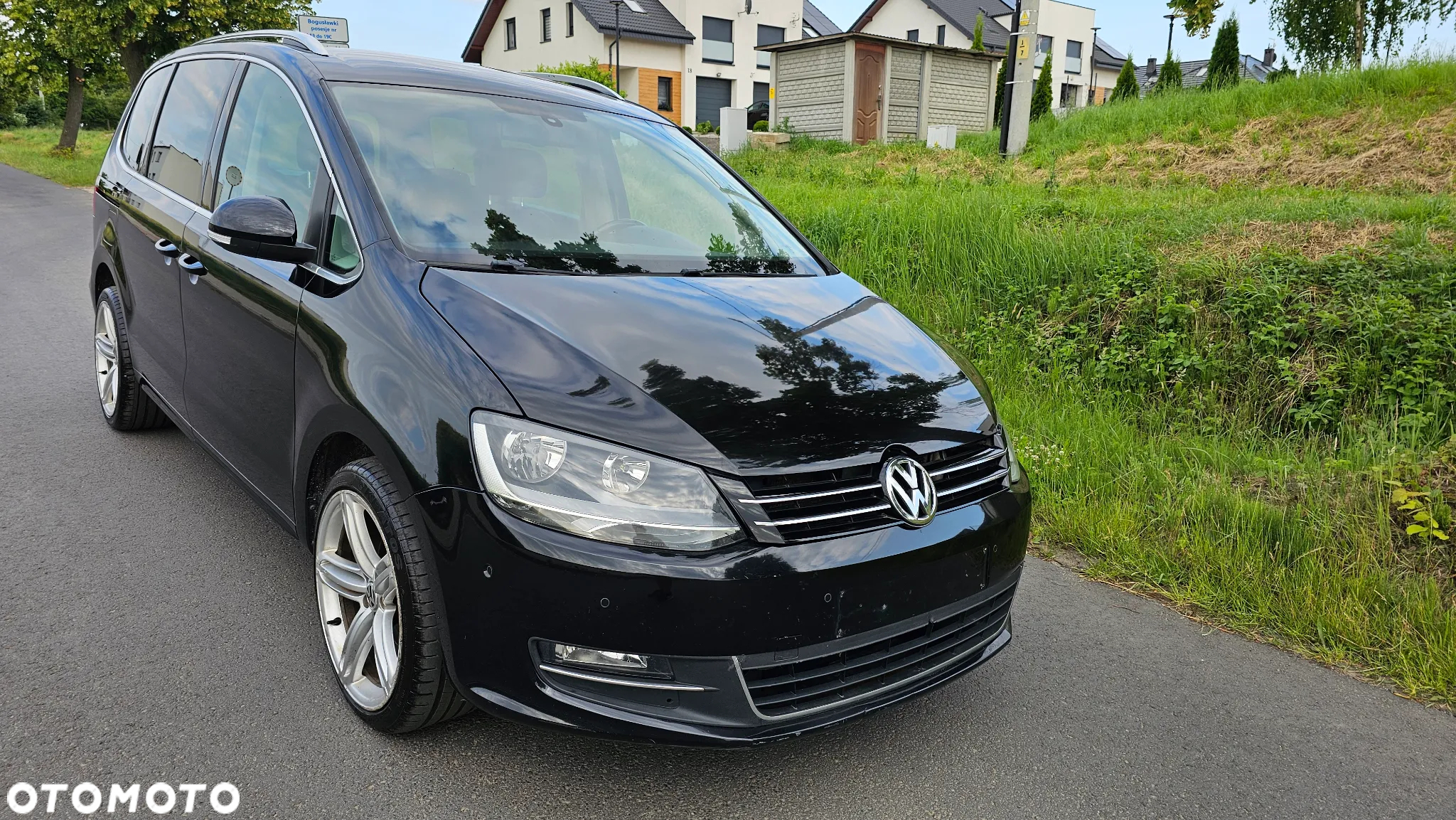 Volkswagen Sharan 2.0 TDI Comfortline DSG - 4