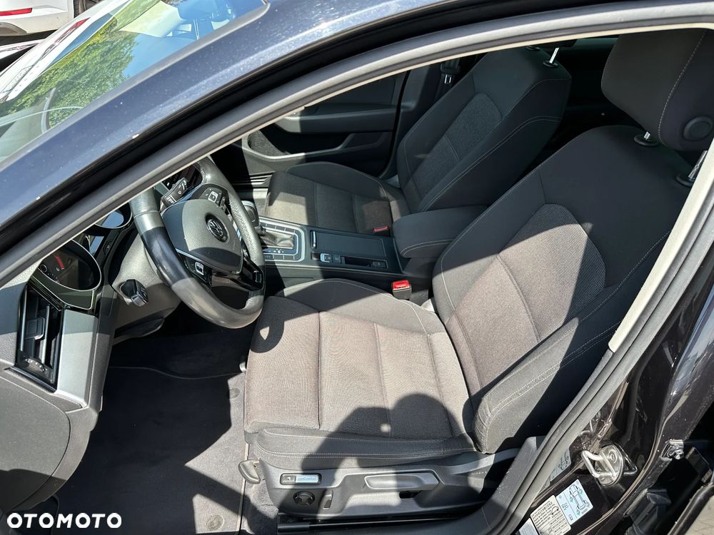 Volkswagen Passat Variant - 21