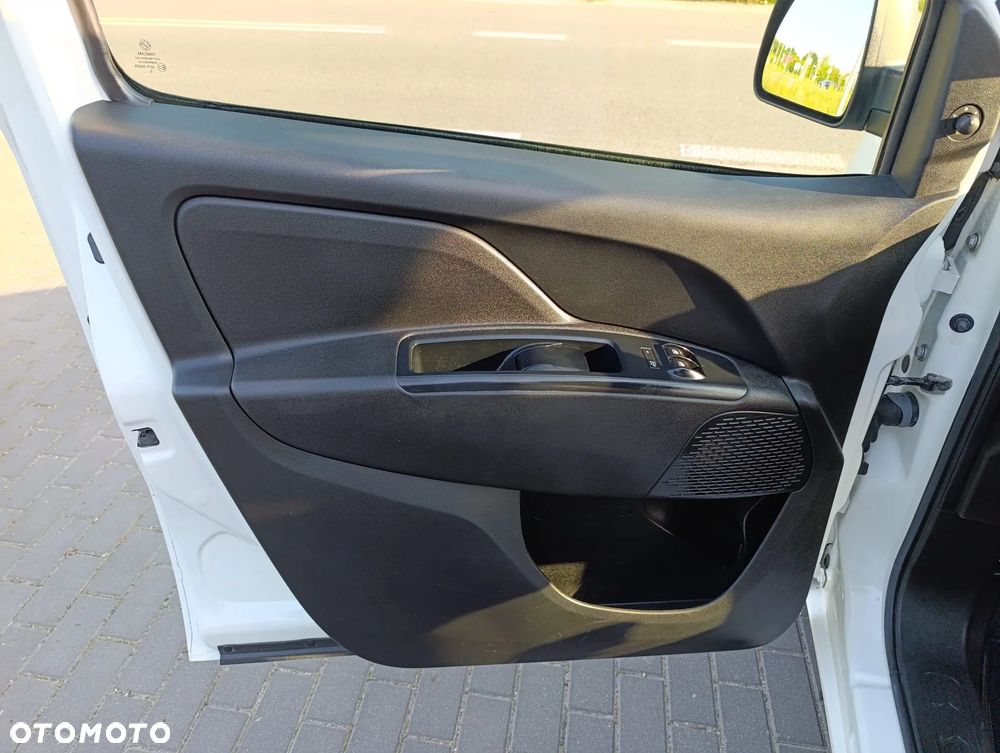 Fiat Doblo - 23
