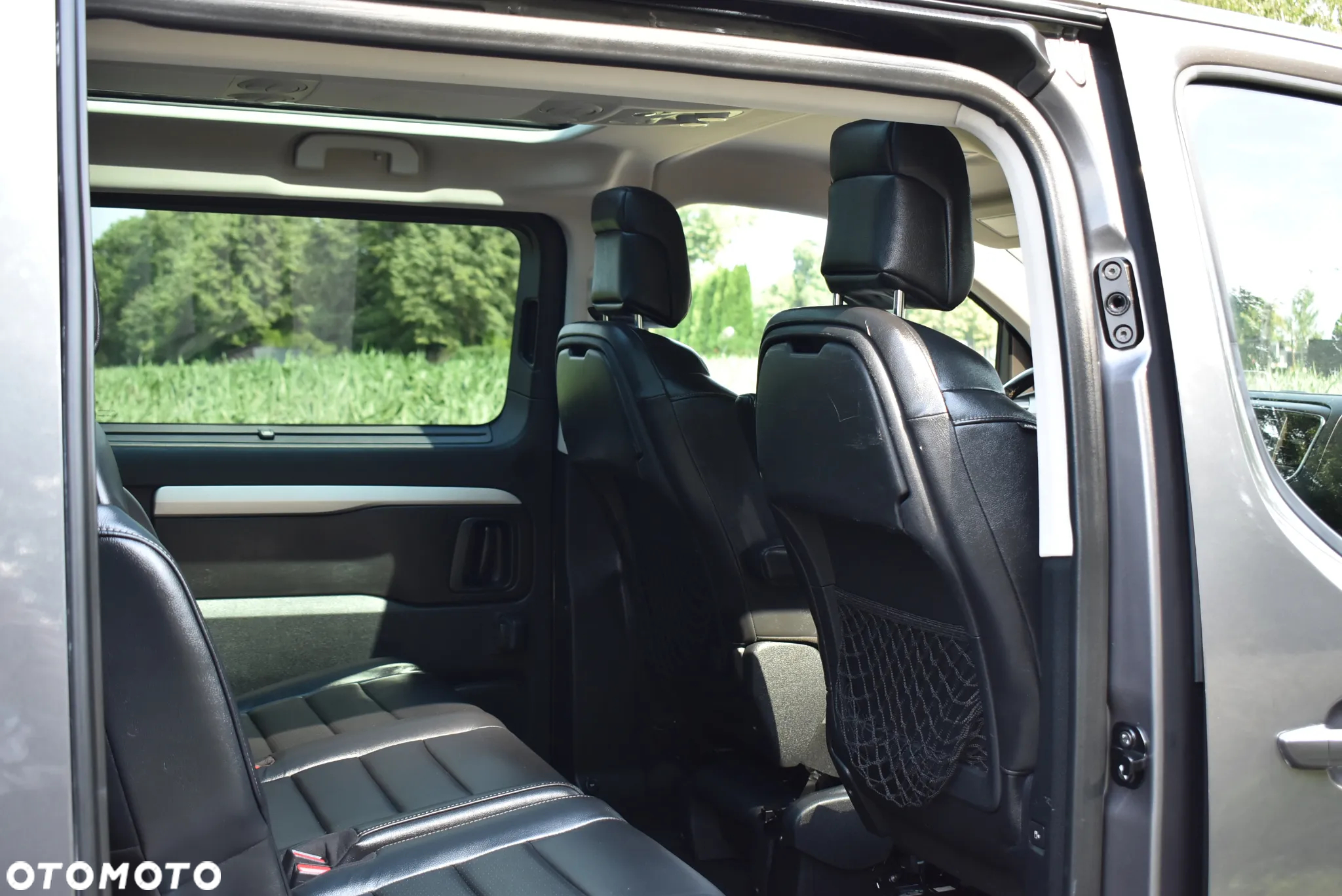 Peugeot Traveller 2.0 BlueHDi Standard Business Vip - 29