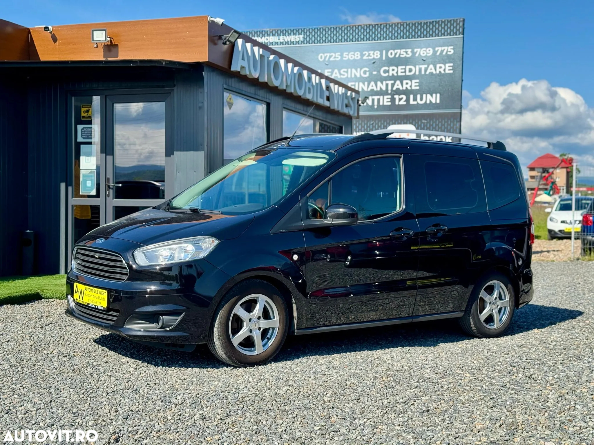 Ford Tourneo Courier 1.6 TDCi S&S Trend - 11