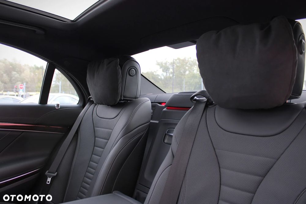 Mercedes-Benz Klasa S 560 L 4Matic 9G-TRONIC - 24